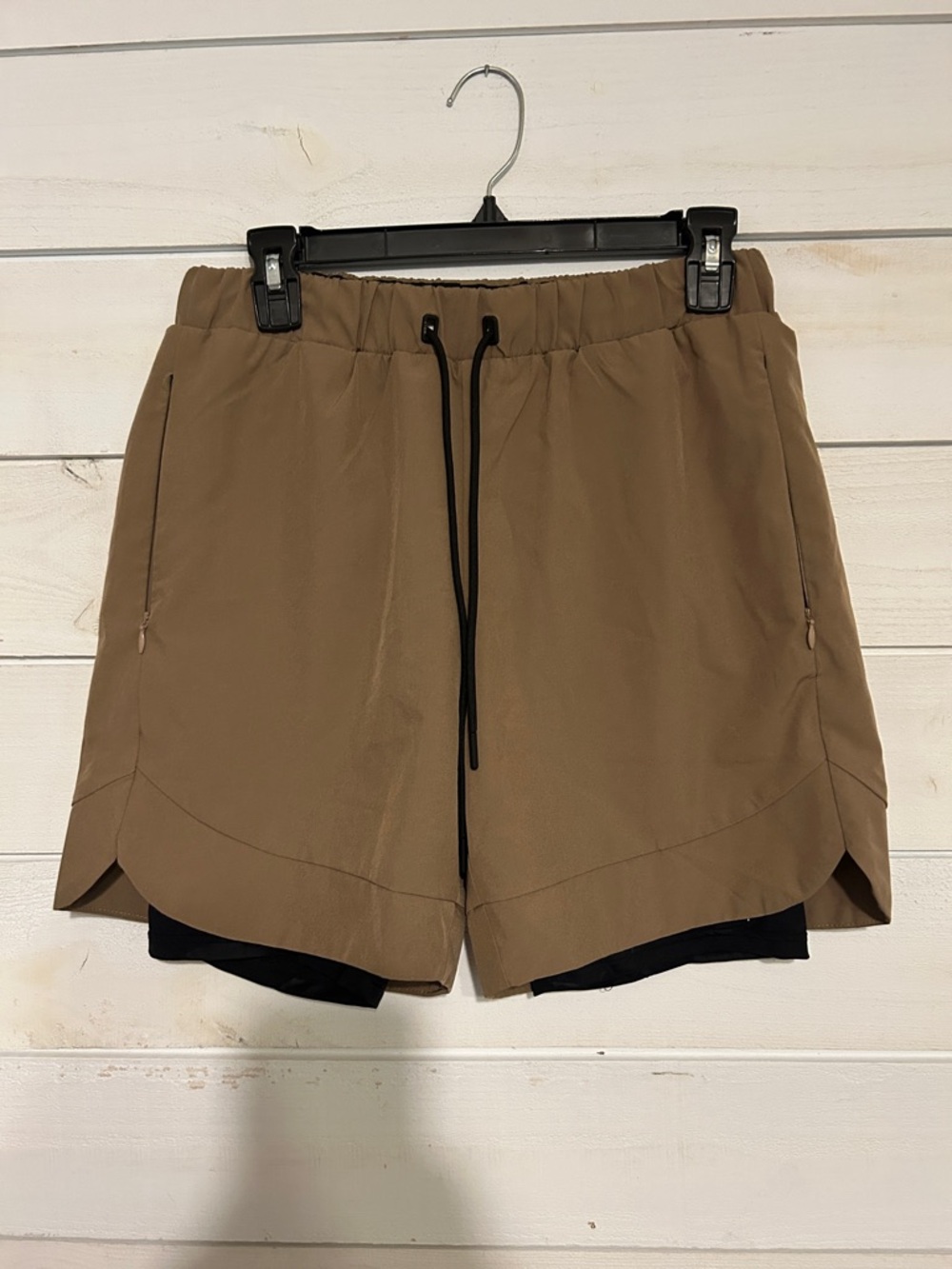 Men's Squat Wolf Performance Drawstring Shorts - Brown